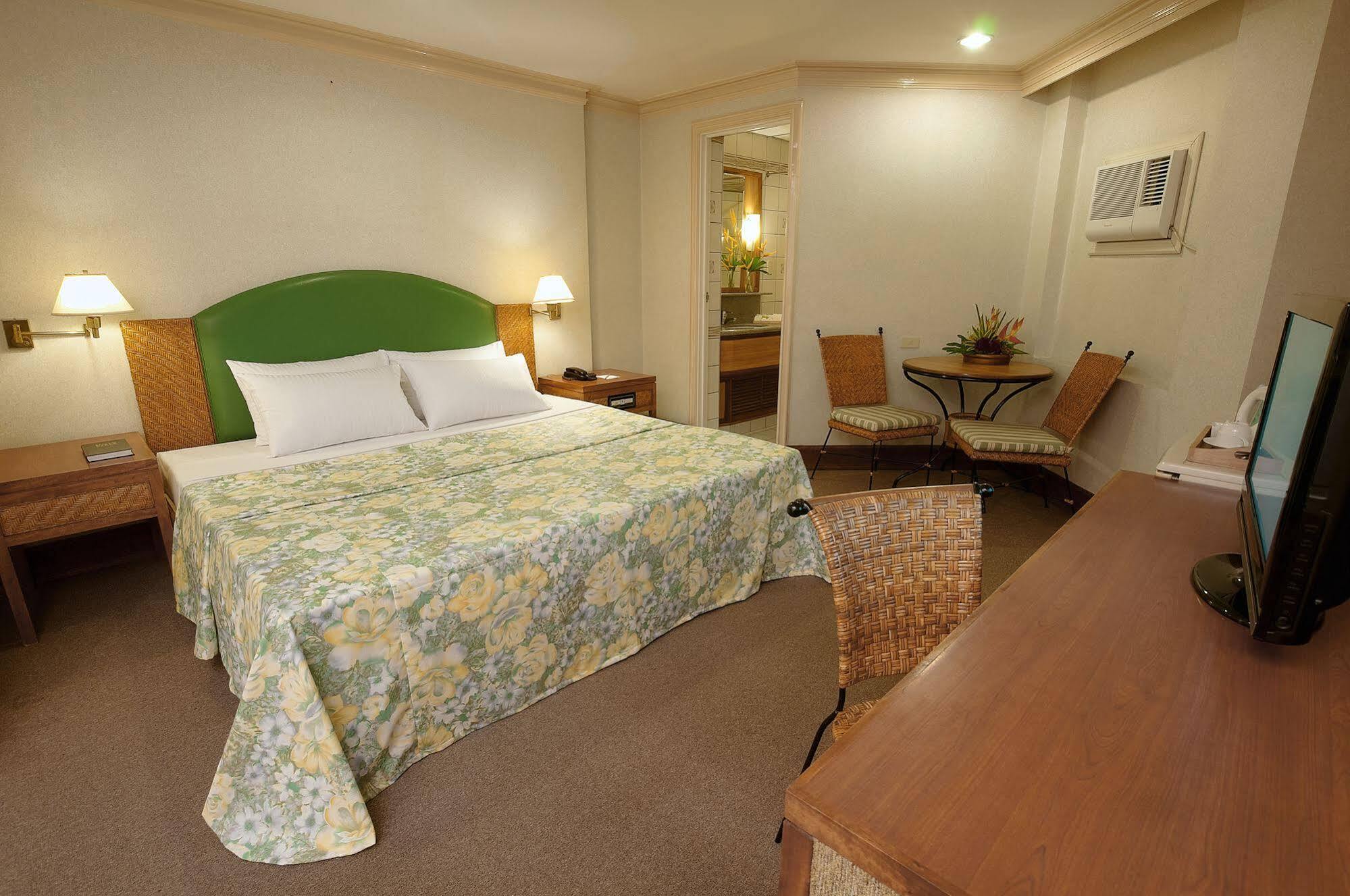 The Legend Palawan Hotell Puerto Princesa Eksteriør bilde